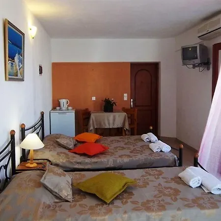 Agapi Hotel Karterados (Santorini)