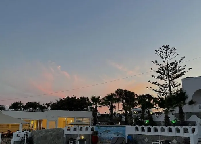 Agapi 3* Karterados (Santorini)