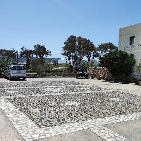 Agapi 3* Karterados (Santorini)