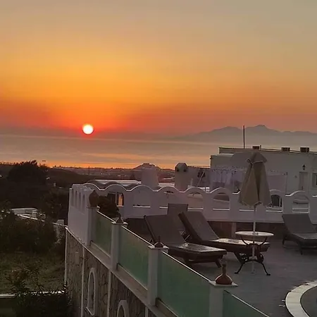 Agapi 3* Karterados (Santorini)