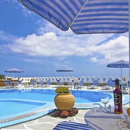 Agapi 3* Karterados (Santorini)