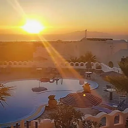 Agapi 3* Karterados (Santorini)