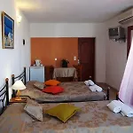 Agapi Hotel Karterados (Santorini)
