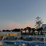 Agapi 3* Karterados (Santorini)