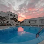 Agapi Hotel 3*