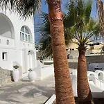 Agapi Hotel 3*