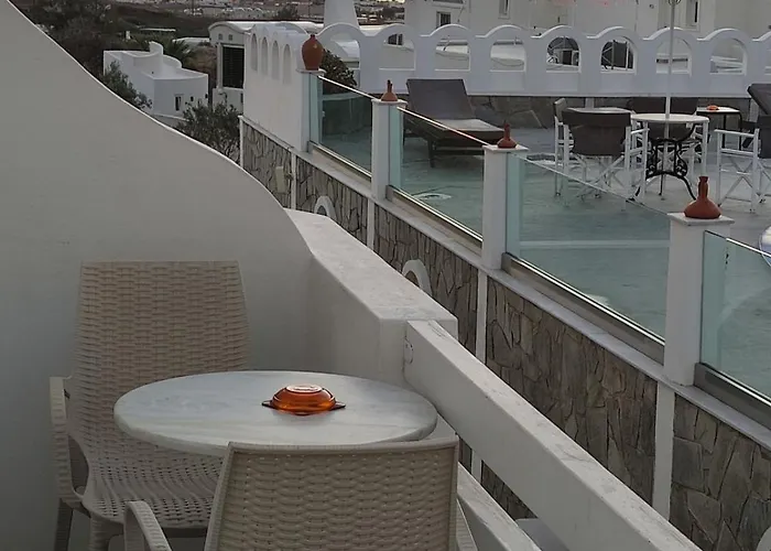 Agapi Karterados (Santorini)