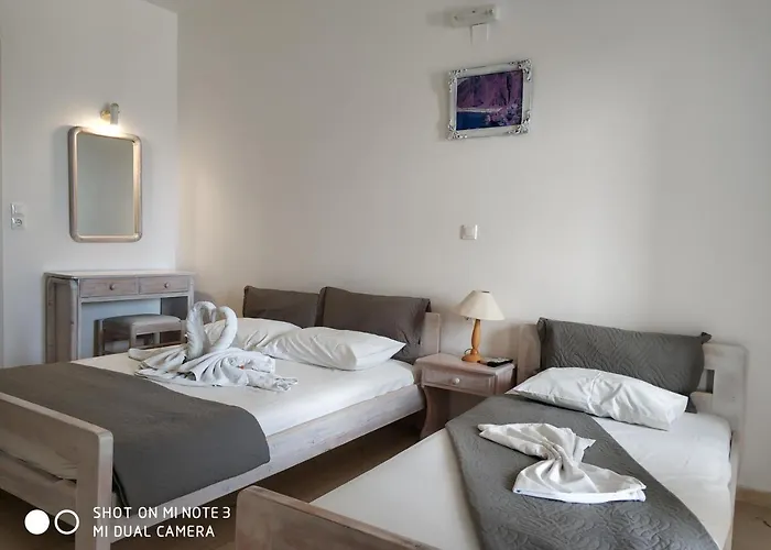 Agapi 3* Karterados (Santorini)