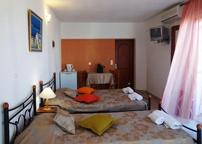 Agapi Hotel Karterados (Santorini)